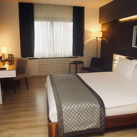 ホテル スルメリ