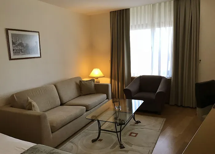 スルメリ ホテル